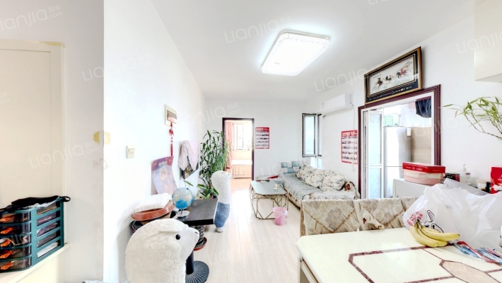 毕加索的树屋二手房实景图