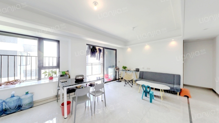 华宇凤凰艺术岛二手房实景图