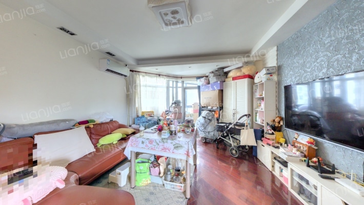 虹领公寓二手房实景图