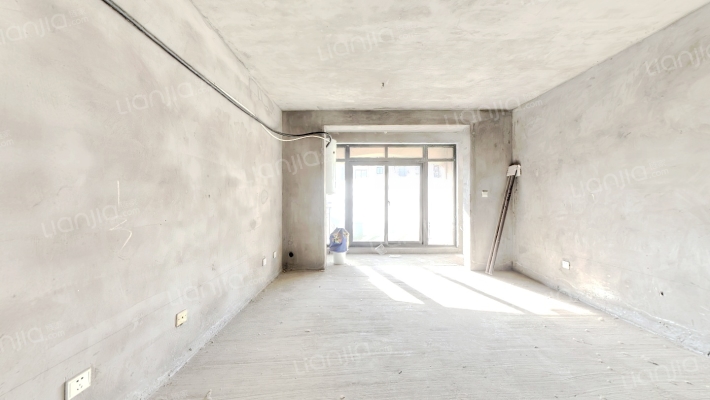 富田兴龙湾二手房实景图