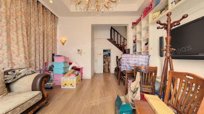 丽水华庭二手房实景图