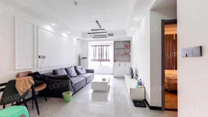 奥园金樾山二手房实景图