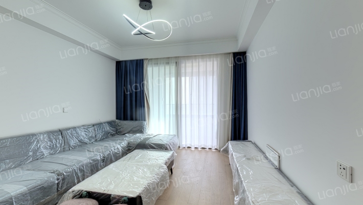 依云景苑二手房实景图