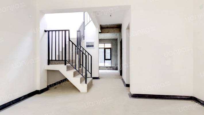 花间墅二手房实景图