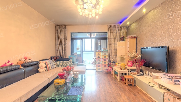 翡翠海湾二手房实景图