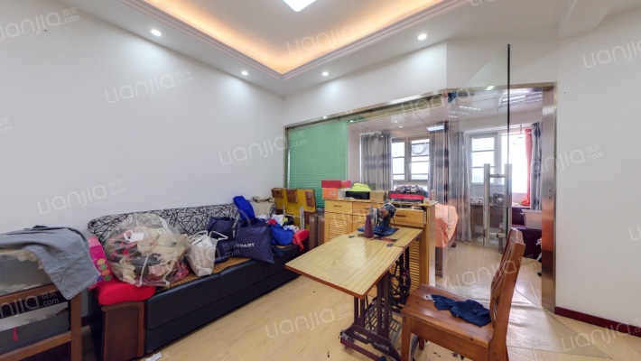 顶琇国际公馆二手房实景图