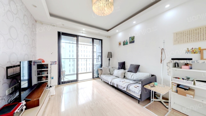 融科珞瑜路95号二手房实景图