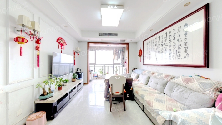 铂爵郡一期二手房实景图