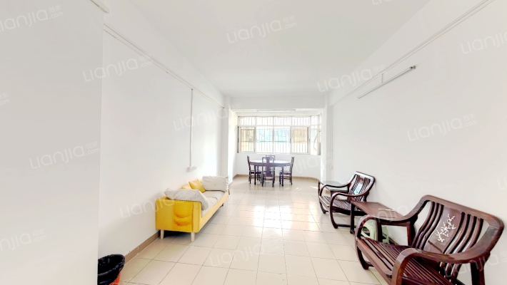 人民东路131号二手房实景图