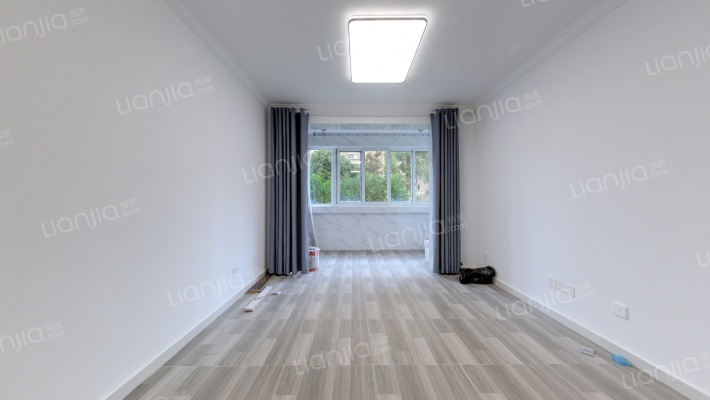 金硕河畔景园南区二手房实景图