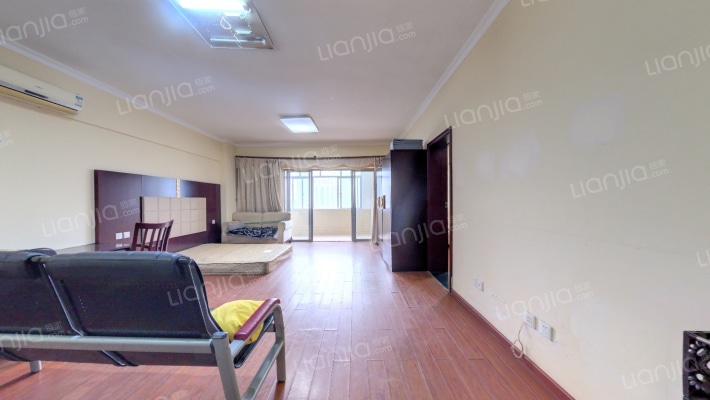 口岸外商公寓二手房实景图