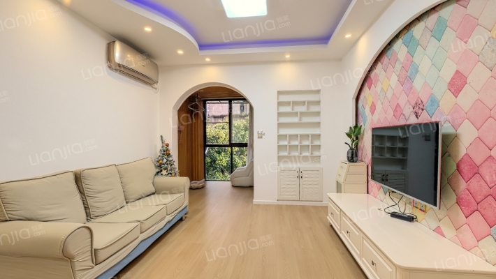 保利花半里玫瑰园二手房实景图