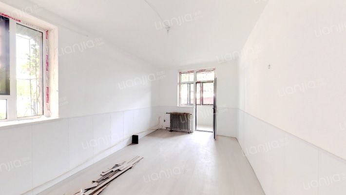 棉四二宿舍二手房实景图