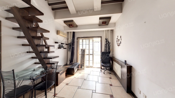 华翠洋房二手房实景图