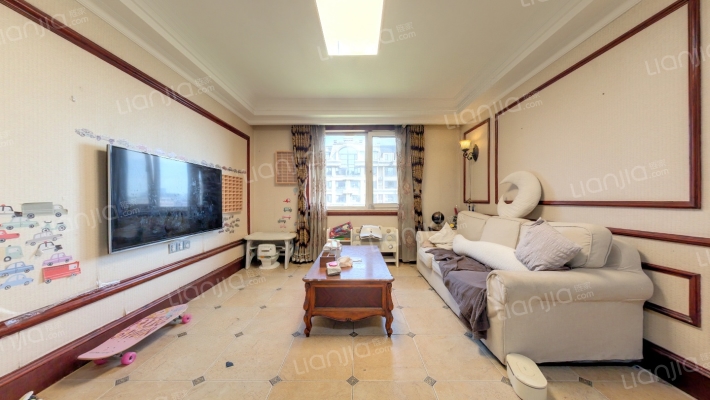 逸城山色二手房实景图