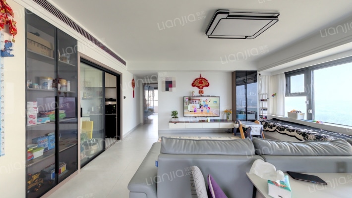 恒泰阿奎利亚悦璟府二手房实景图