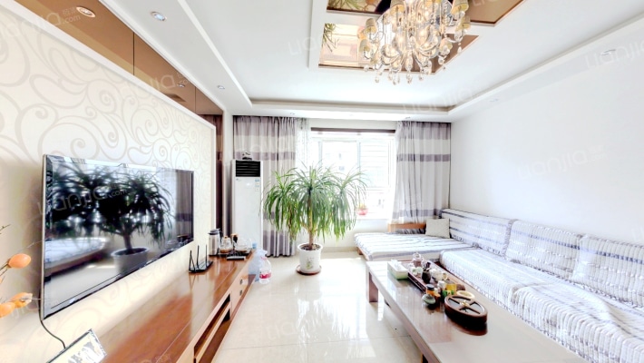 银山花园新区二手房实景图