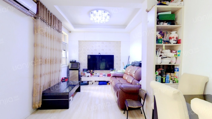 芷岸龙庭二手房实景图