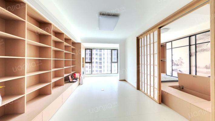 中国铁建西派江玥二手房实景图