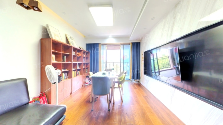 东江豪门二手房实景图