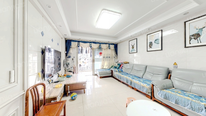 招商依云华府二手房实景图