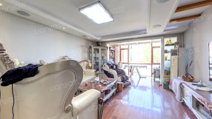 石苑别墅二手房实景图