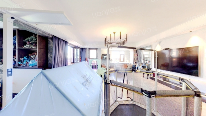 信达·万科翡翠学院二手房实景图