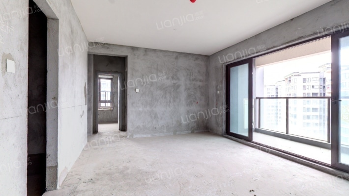 财信铂雲府二手房实景图