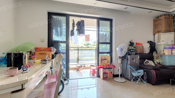 康联汇展中央二手房实景图