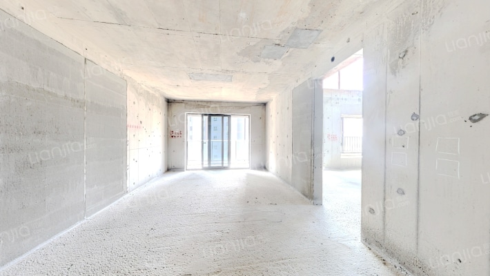 中海龙湖臻如府二手房实景图