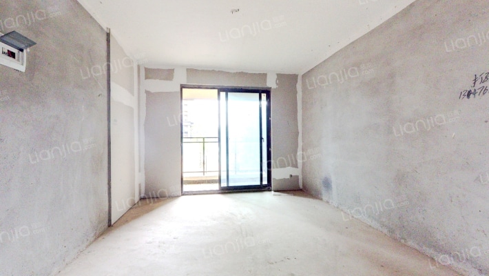 泊樾府二手房实景图