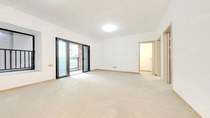 美的新城公园天下二手房实景图