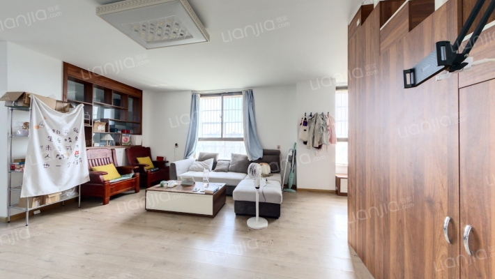 圣大商业广场二手房实景图