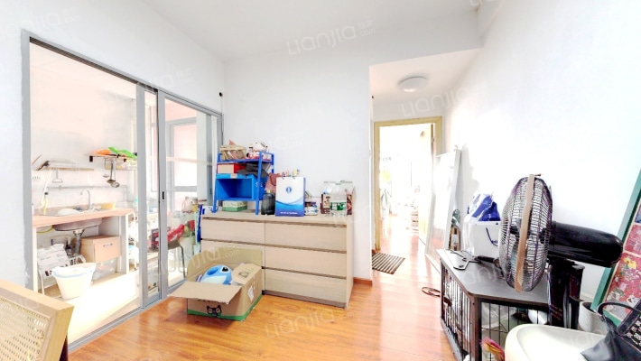 湖润名苑二手房实景图