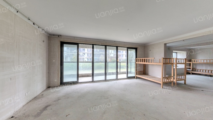 世外旭辉城二手房实景图