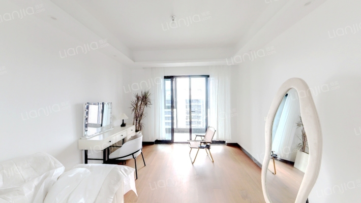 华侨城万科云峰二手房实景图