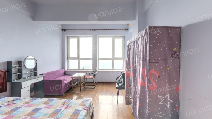 蔚蓝国际三期二手房实景图