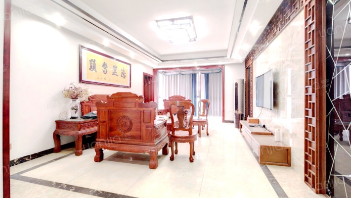 成发莱茵北郡二手房实景图