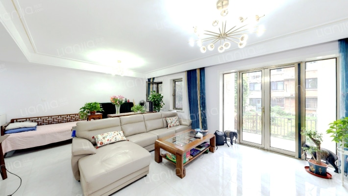 万科新城蝶兰苑二手房实景图