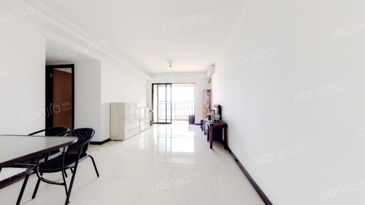 万科美的西江悦花园二手房实景图