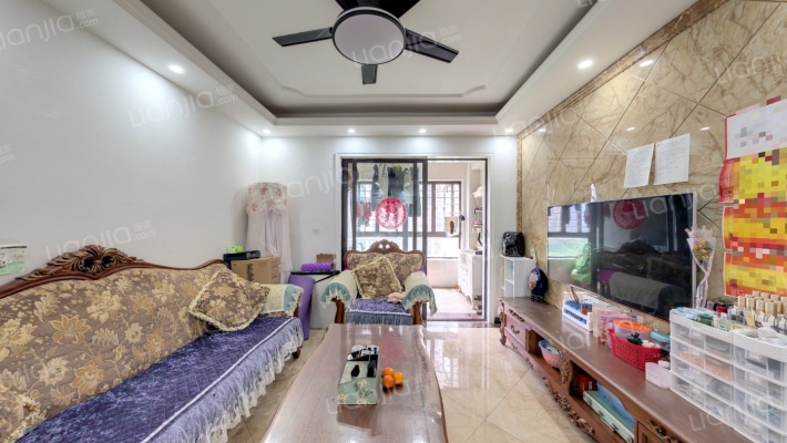 惠天然梅岭国际二手房实景图