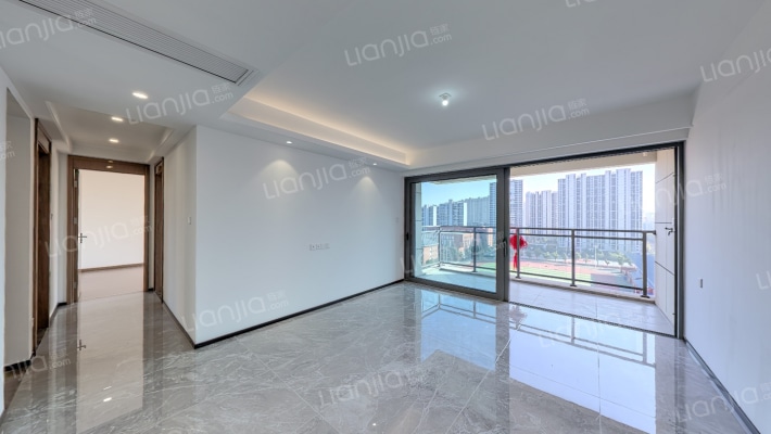 保利天汇二手房实景图