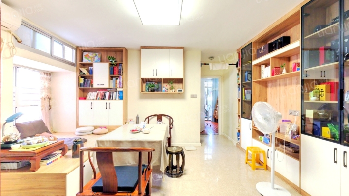 中旅大厦二手房实景图