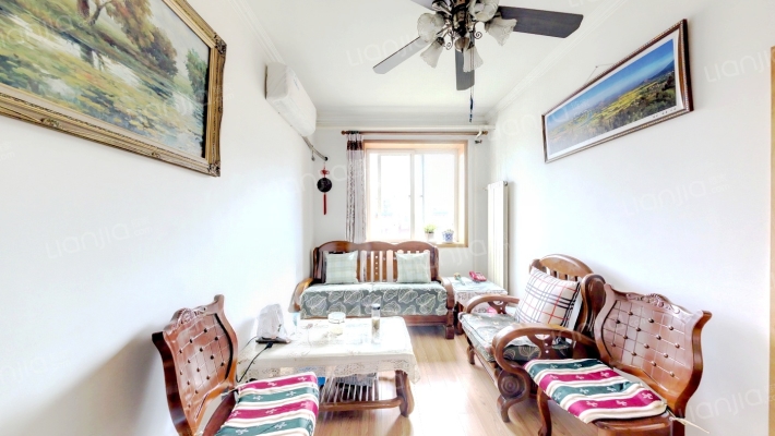 北纬路52号院二手房实景图