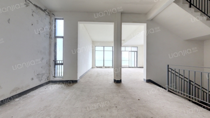 协信阿卡迪亚江域27峰二手房实景图