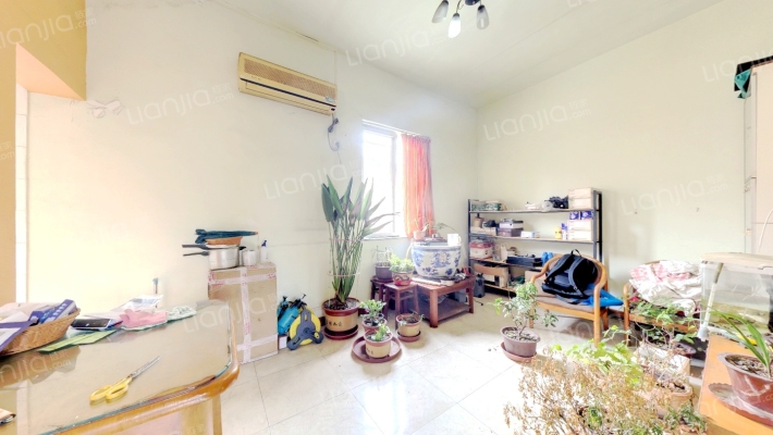 商业街25号二手房实景图