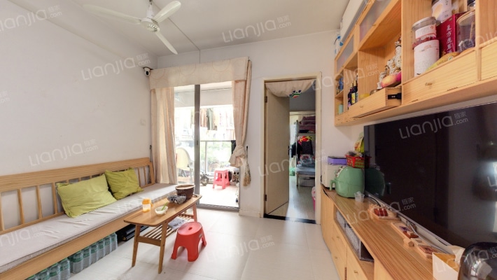 深蓝公寓二手房实景图