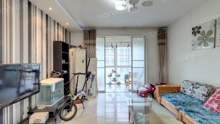 鸿运坊二手房实景图