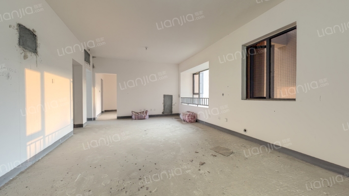 空港陆号二手房实景图