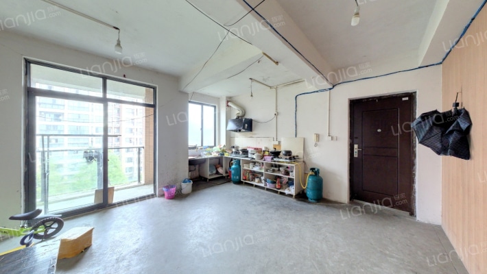 瞻虹雅苑二手房实景图